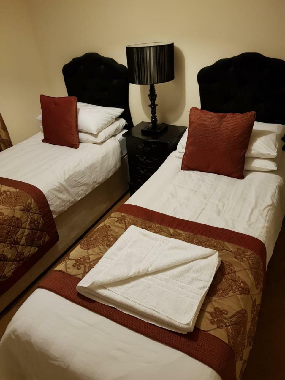 East Gate Inn Колчестер Екстер'єр фото